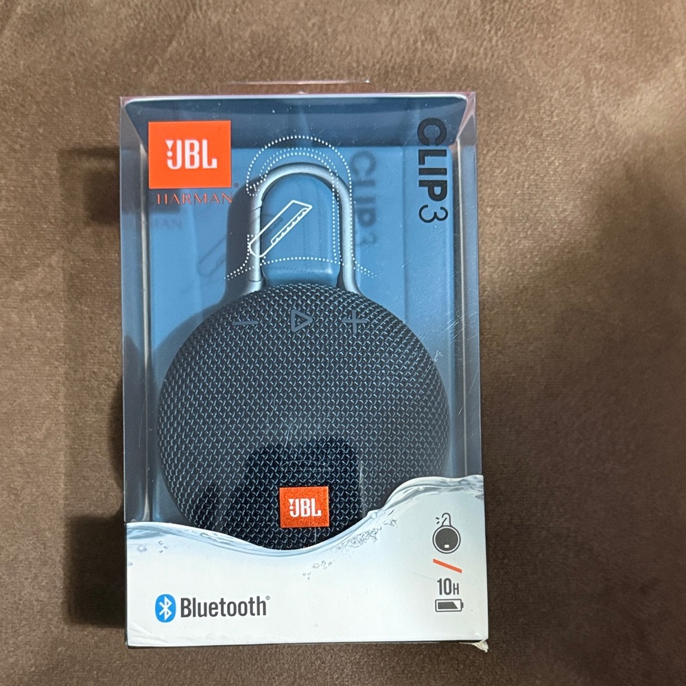 JBL Clip 3 Bluetooth Speaker - Dark Gray